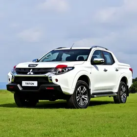 Mitsubishi Triton GLS 2027