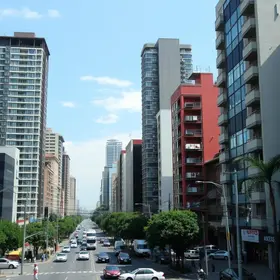 pessoas vivendo sozinhas em São Paulo