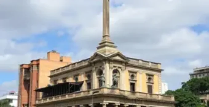 demolição do Clube Cruz da Esperança